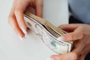 Can I make 100k as a bookkeeper in Portland?
